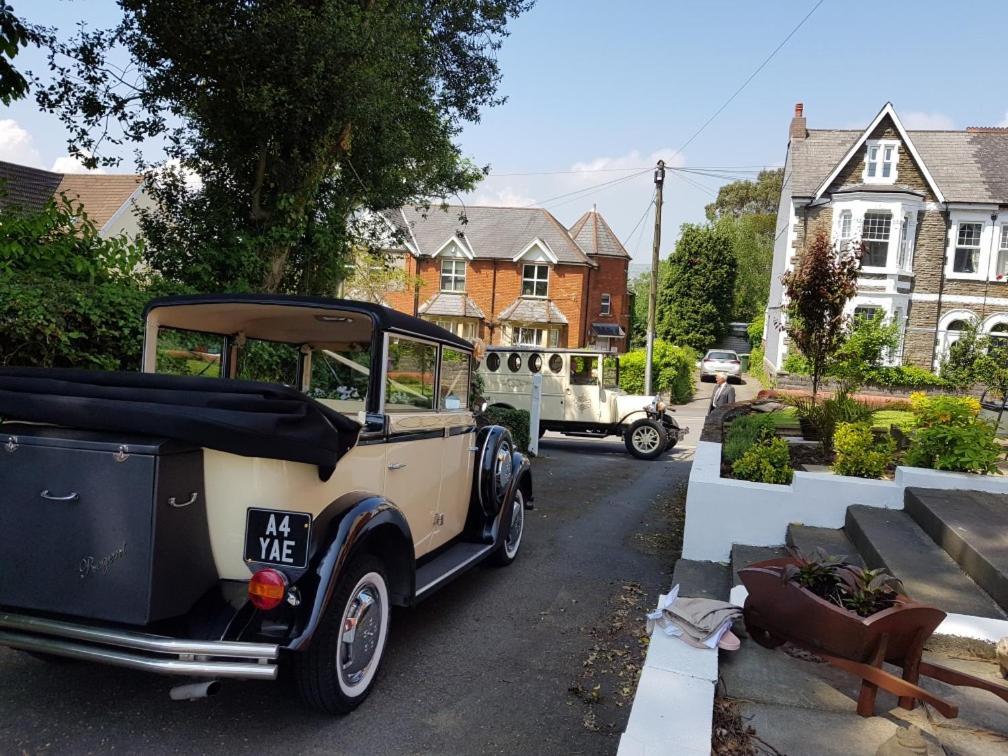 Ty Castell Guest House Caerphilly Exterior photo