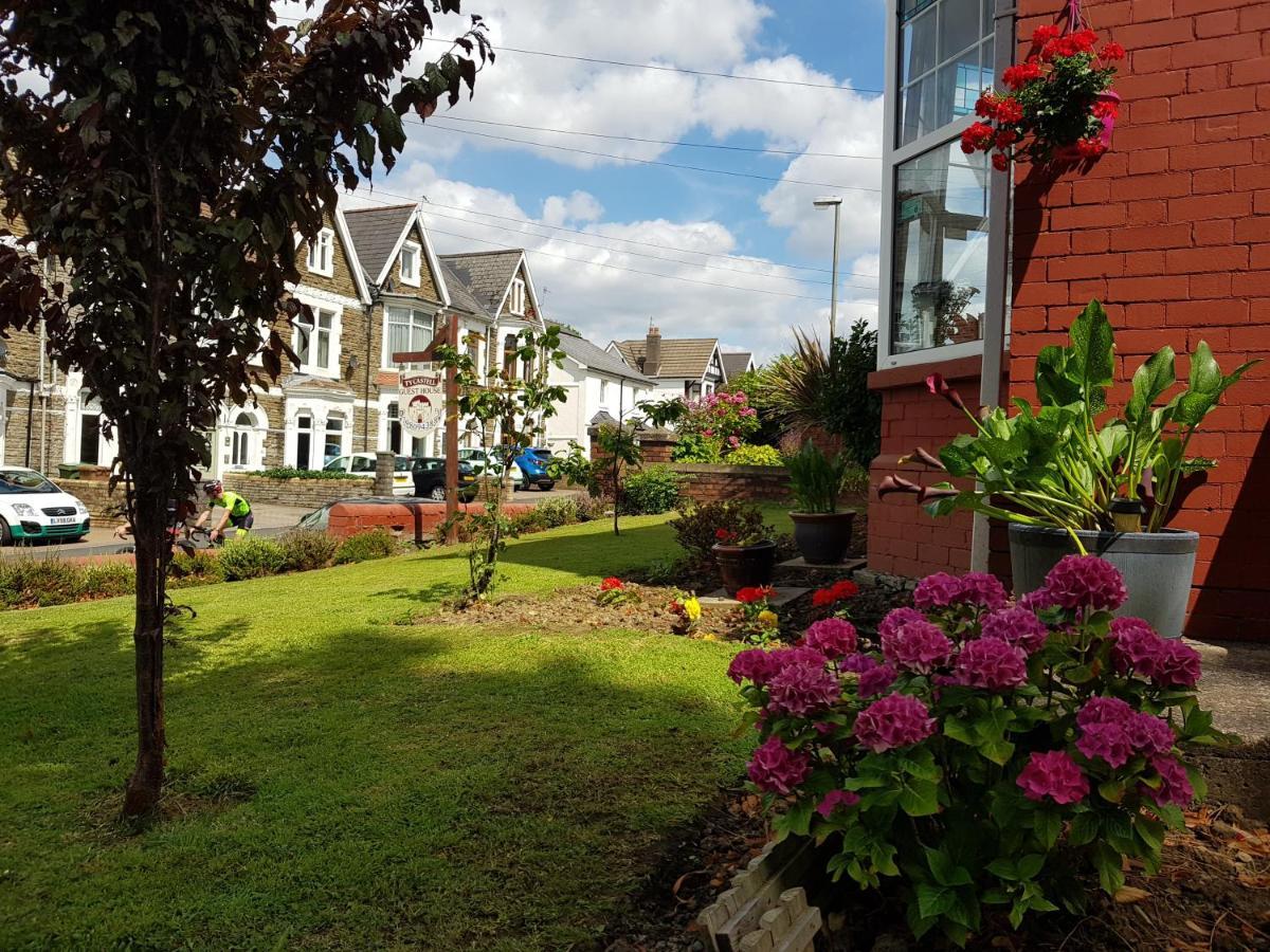 Ty Castell Guest House Caerphilly Exterior photo