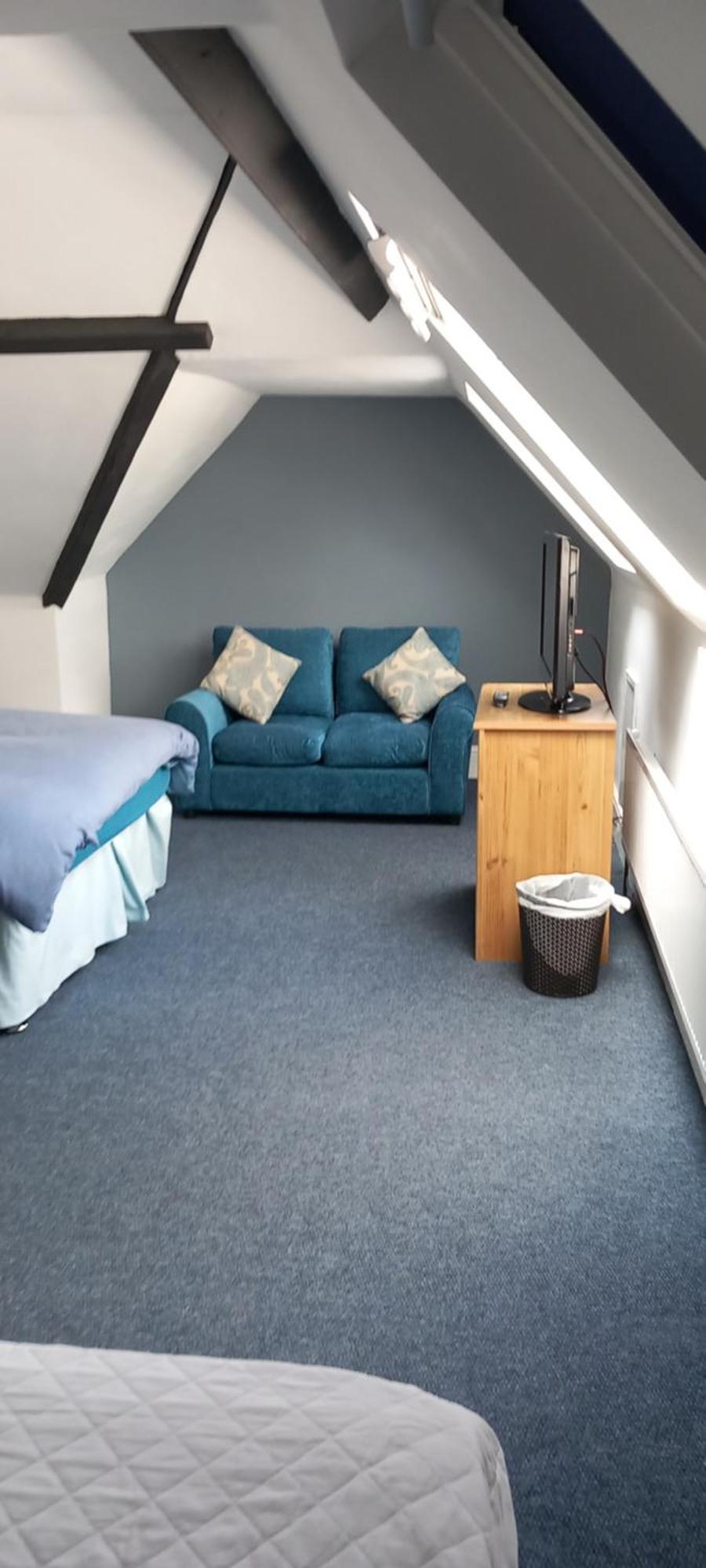 Ty Castell Guest House Caerphilly Exterior photo